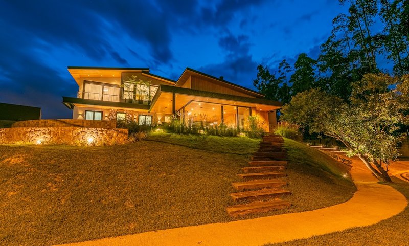 CASA CINEMATOGRÁFICA FRENTE AO LAGO Rua Dário Castanho Sorocaba - 