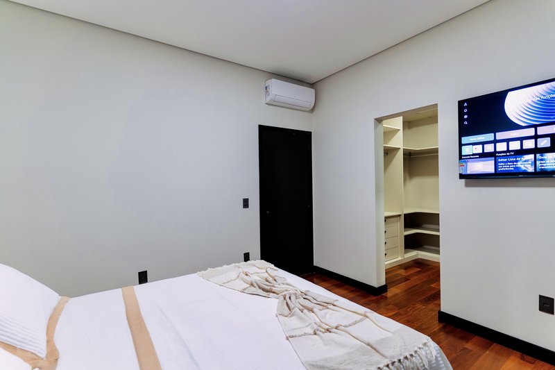 Linda casa em Condomínio Saint Patrick Rodovia Raposo Tavares Sorocaba - 