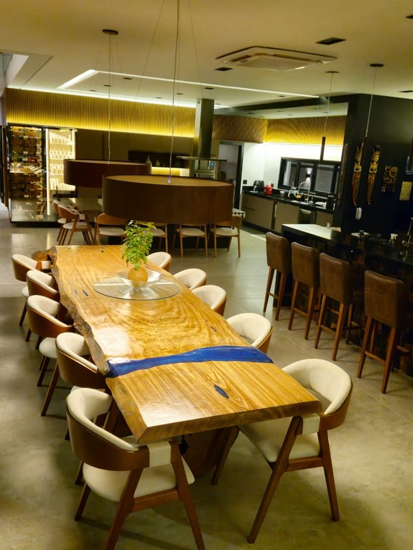 CASA COM LAGO DE CARPAS ESPETACULAR Rodovia Raposo Tavares Sorocaba - 