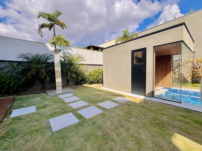 CASA COM LAGO DE CARPAS ESPETACULAR Rodovia Raposo Tavares Sorocaba - 