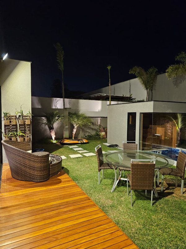 CASA COM LAGO DE CARPAS ESPETACULAR Rodovia Raposo Tavares Sorocaba - 