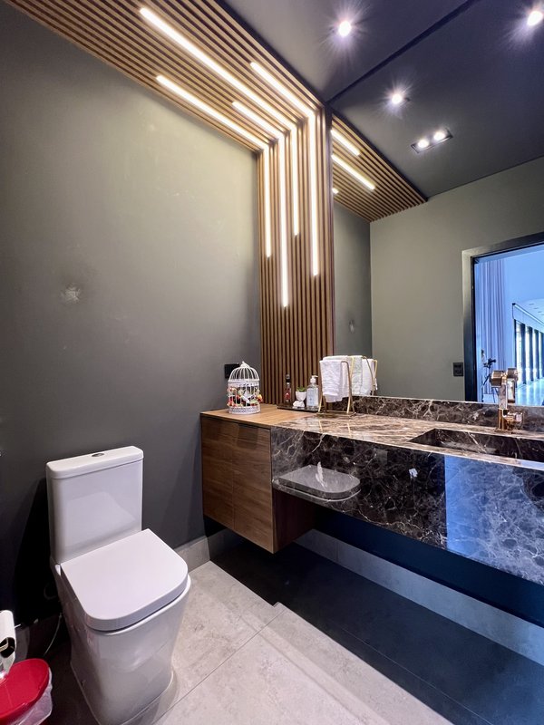CASA COM LAGO DE CARPAS ESPETACULAR Rodovia Raposo Tavares Sorocaba - 