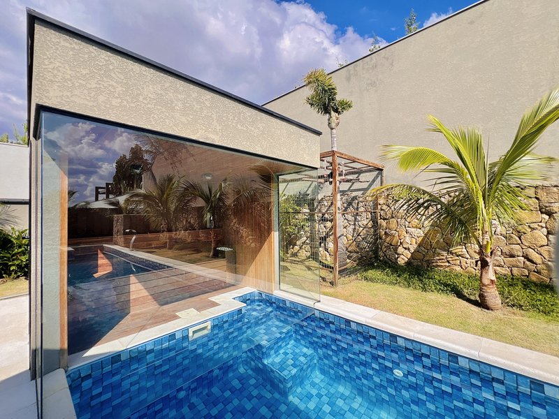 CASA COM LAGO DE CARPAS ESPETACULAR Rodovia Raposo Tavares Sorocaba - 