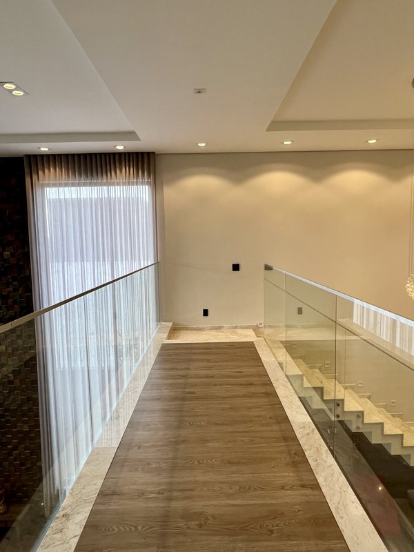 CASA COM LAGO DE CARPAS ESPETACULAR Rodovia Raposo Tavares Sorocaba - 