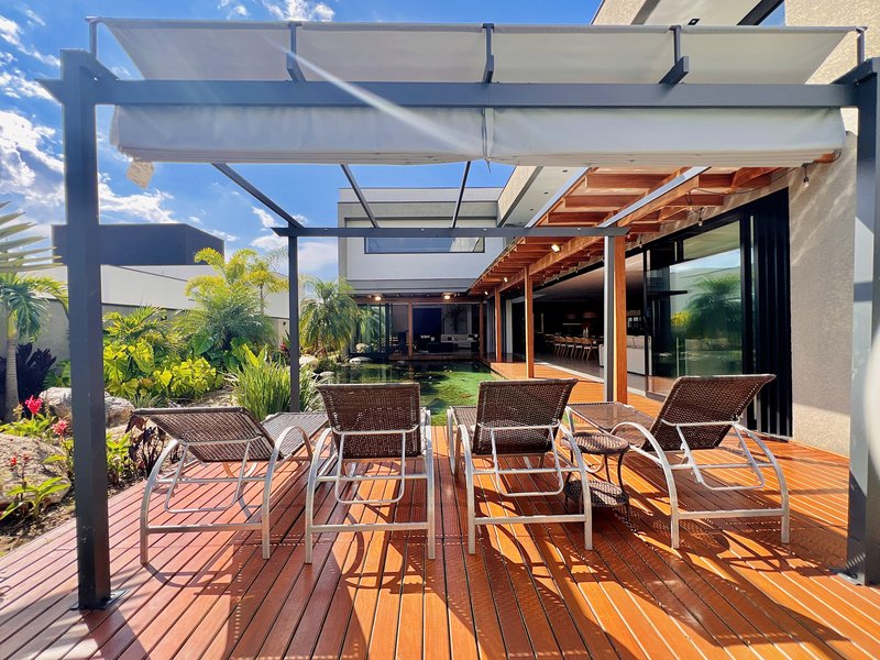 CASA COM LAGO DE CARPAS ESPETACULAR Rodovia Raposo Tavares Sorocaba - 