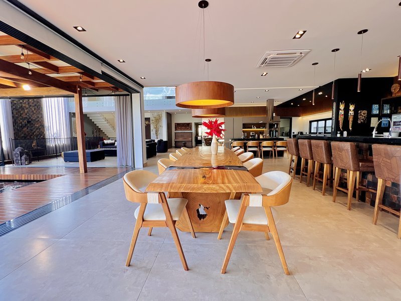CASA COM LAGO DE CARPAS ESPETACULAR Rodovia Raposo Tavares Sorocaba - 
