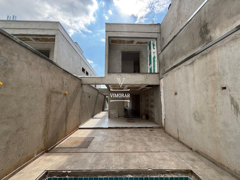 Sobrado 3 suítes + área gourmet - Guarulhos - 