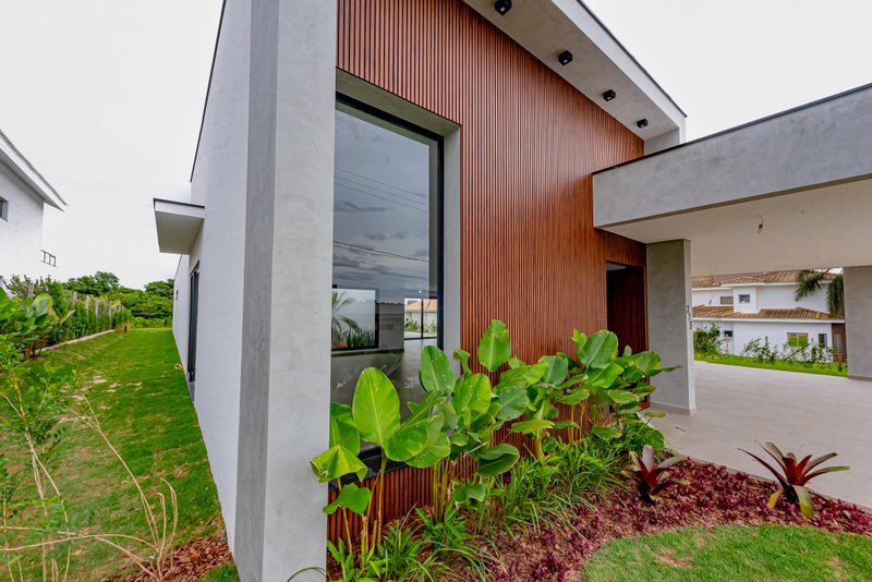 CASA TÉRREA EM CONDOMÍNIO SAINT CHARBEL Av. João de Barro Araçoiaba da Serra - 