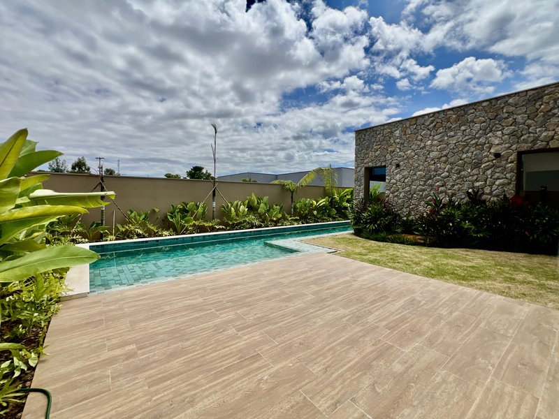 CASA DE ALTO PADRÃO C/ PROJETO DE RODRIGO LATORRE Alameda Grécia Votorantim - 