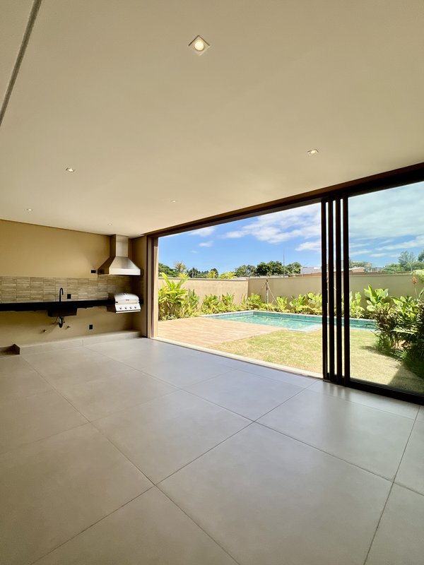 CASA DE ALTO PADRÃO C/ PROJETO DE RODRIGO LATORRE Alameda Grécia Votorantim - 