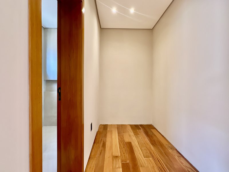 CASA DE ALTO PADRÃO C/ PROJETO DE RODRIGO LATORRE Alameda Grécia Votorantim - 