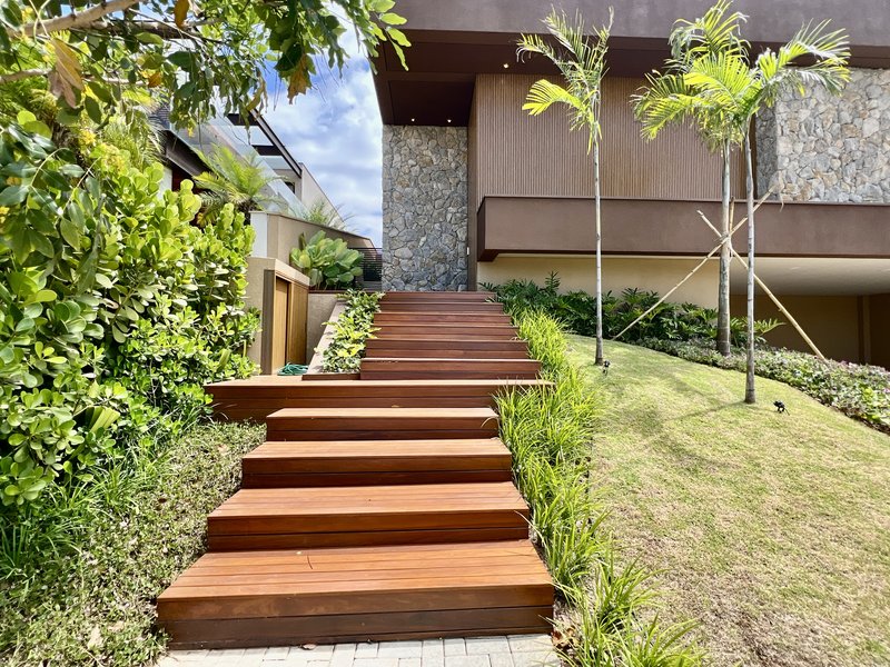 CASA DE ALTO PADRÃO C/ PROJETO DE RODRIGO LATORRE Alameda Grécia Votorantim - 