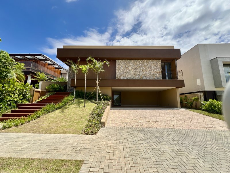 CASA DE ALTO PADRÃO C/ PROJETO DE RODRIGO LATORRE Alameda Grécia Votorantim - 