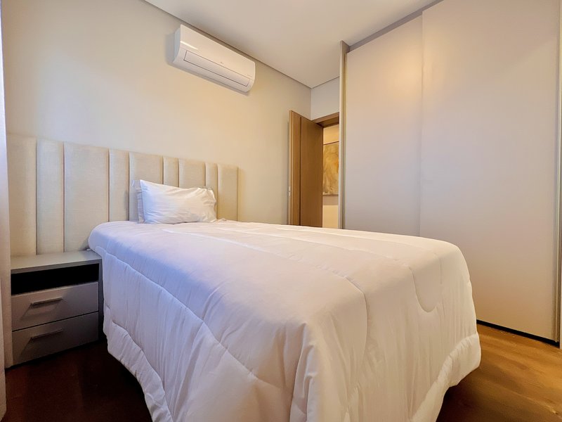 APARTAMENTO PRONTO PARA MORAR C/ 3 SUÍTES, DECORADO E MOBILIADO Rua Dona Maria Josepha de Souza Manente Sorocaba - 
