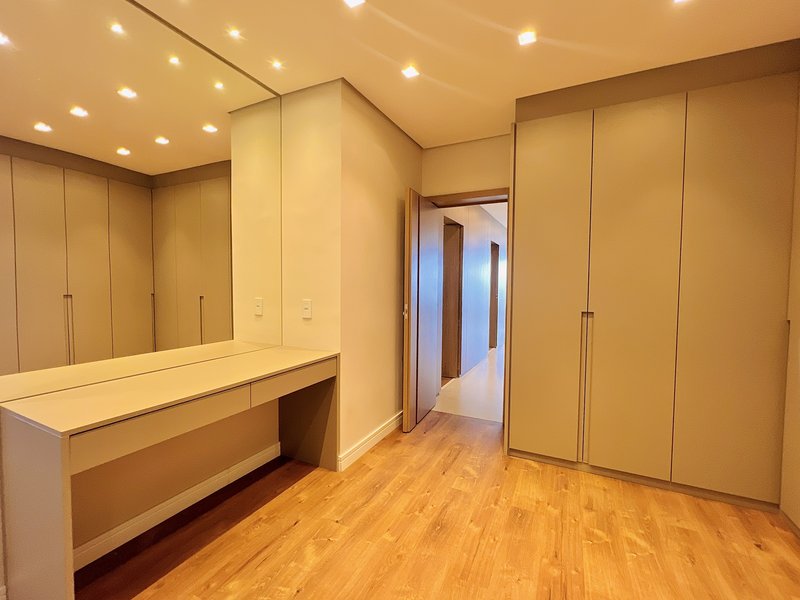 APARTAMENTO PRONTO PARA MORAR C/ 3 SUÍTES, DECORADO E MOBILIADO Rua Dona Maria Josepha de Souza Manente Sorocaba - 