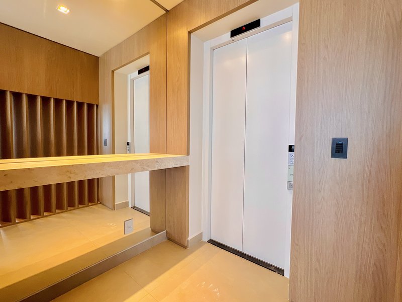 APARTAMENTO PRONTO PARA MORAR C/ 3 SUÍTES, DECORADO E MOBILIADO Rua Dona Maria Josepha de Souza Manente Sorocaba - 