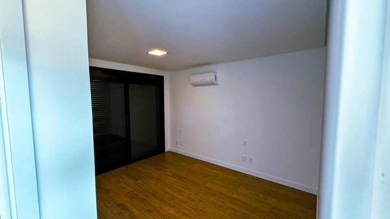 LINDA CASA TÉRREA DE ESQUINA EM TSJ2 Alameda dos Cumarus Itu - 