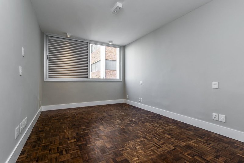 APARTAMENTO EM ITAIM BIBI Rua da Mata São Paulo - 
