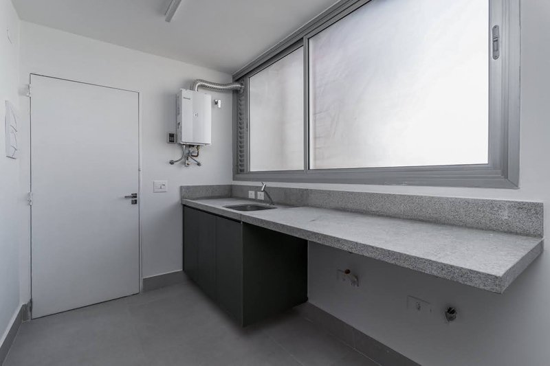 APARTAMENTO EM ITAIM BIBI Rua da Mata São Paulo - 