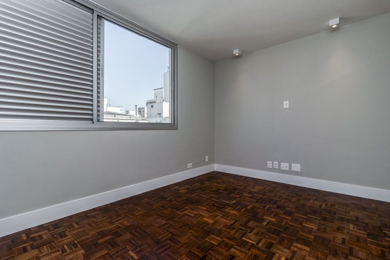 APARTAMENTO EM ITAIM BIBI Rua da Mata São Paulo - 
