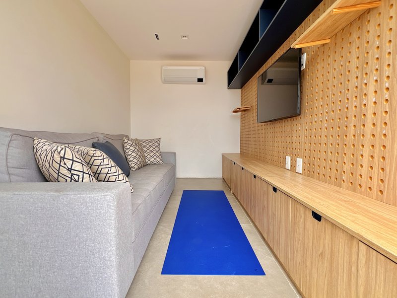Casa de esquina l 7 dorm. l 909m²l piscina l SPA l Adega Rua C Itu - 