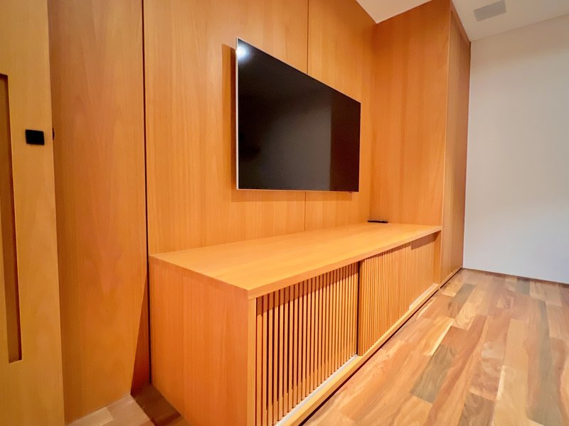 Casa de esquina l 7 dorm. l 909m²l piscina l SPA l Adega Rua C Itu - 