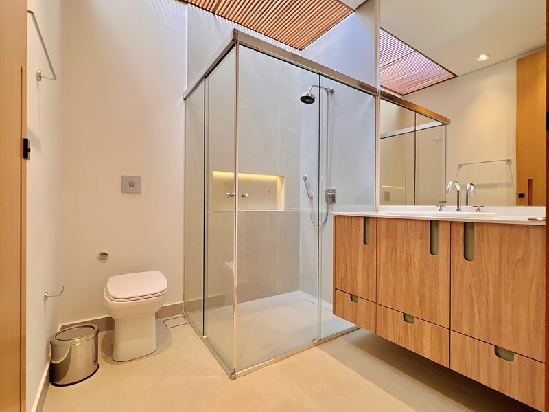 Casa de esquina l 7 dorm. l 909m²l piscina l SPA l Adega Rua C Itu - 