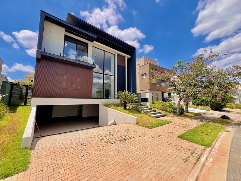 Sua Nova Casa dos Sonhos! 5 Suítes, Alto Padrão e Segurança em Alphaville 3 Alameda Quebec Votorantim - 