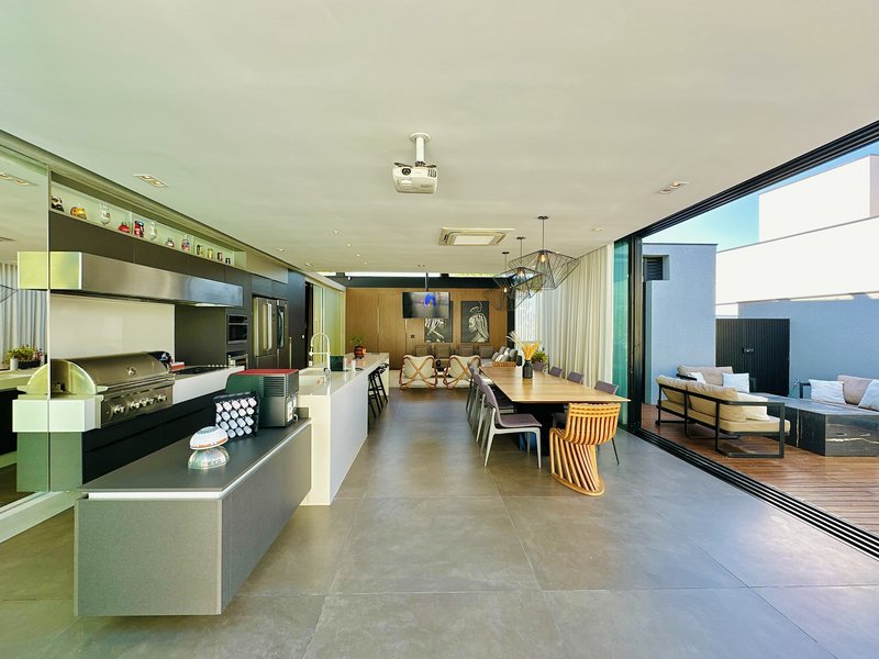 CASA PREMIADA C/ 415m² À VENDA EM ALPHAVILLE NOVA ESPLANADA Alameda Quebec Sorocaba - 