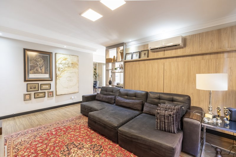 Casa à Venda, Guaporé 1, terreno 525m², área privativa 499m², 4 suítes, Ribeirão Preto/SP Avenida Heráclito Fontoura Sobral Pinto Ribeirão Preto - 