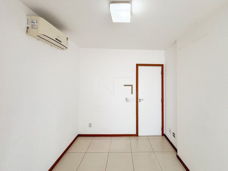 3 Quartos na Praia da Costa sol da manhã com Lazer de Clube Rua Inácio Higino Vila Velha - 