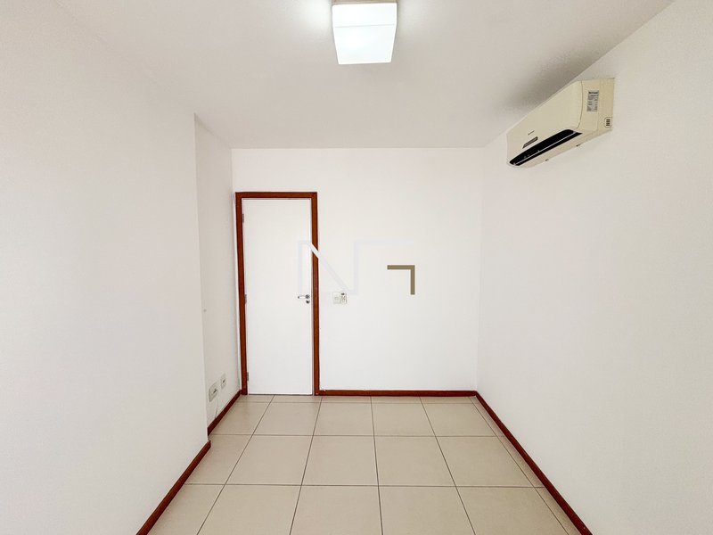 3 Quartos na Praia da Costa sol da manhã com Lazer de Clube Rua Inácio Higino Vila Velha - 