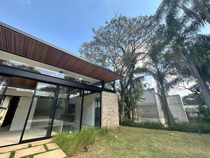 SOFISTICAÇÃO CONFORTO E PRIVACIDADE EM TERRAS DE SÃO JOSÉ Condomínio Terras de São José Itu - 
