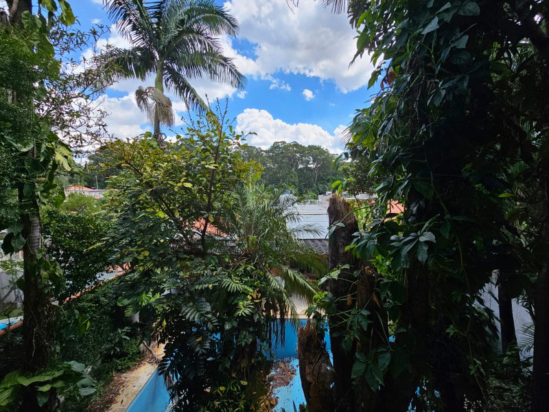 Casa á Venda no Jardim Marajoara - Com 560m² A.T. e 350m² de A.C. 4 dormitórios 4 Vagas - São Paulo - 