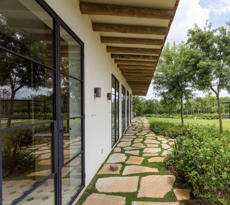 CASA BALI EM FAZENDA BOA VISTA Alameda dos Pínus PORTO FELIZ - 