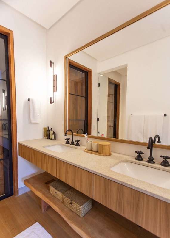CASA BALI EM FAZENDA BOA VISTA Alameda dos Pínus PORTO FELIZ - 