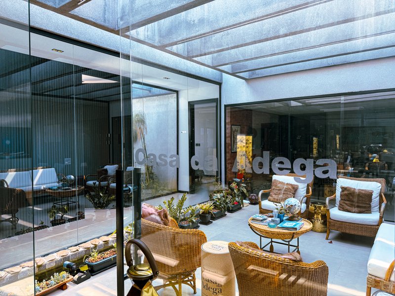 CASA DE ESQUINA c/ 5 SUÍTES, ADEGA , FIREPLACE, SPA e AMPLA ÁREA DE LAZER Rua C Itu - 