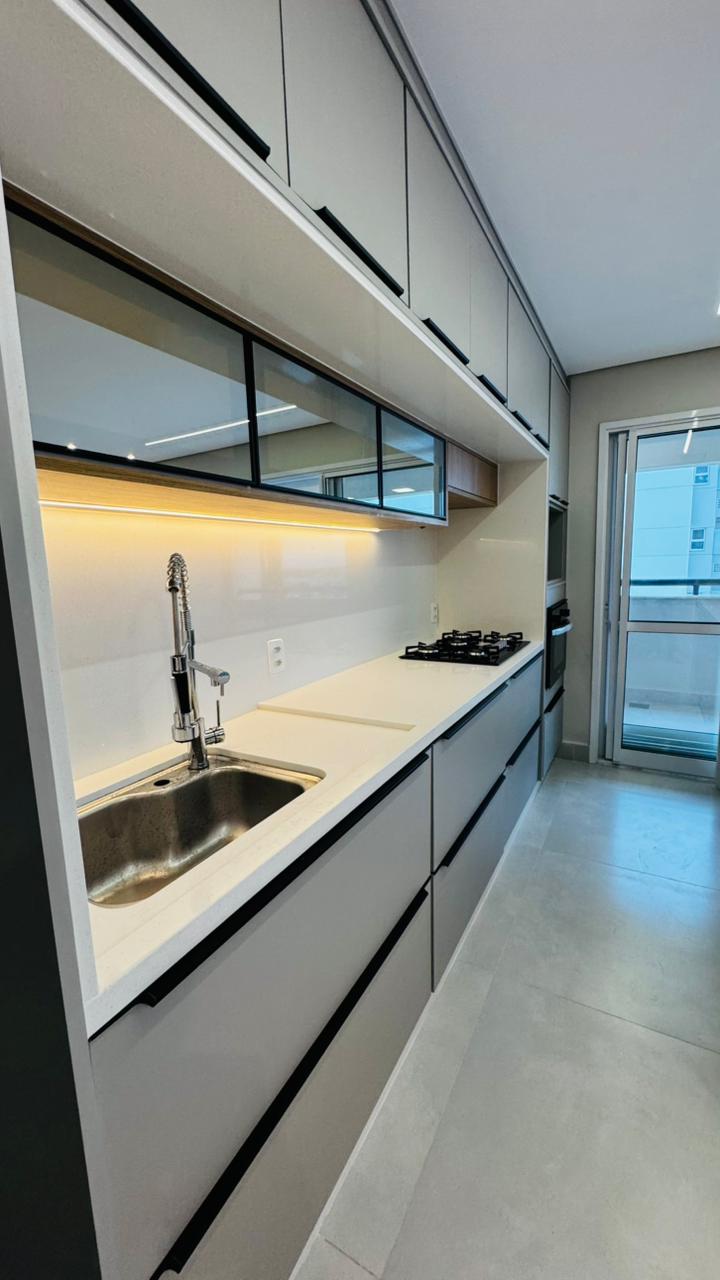 Apartamento com 3 Dormit&oacute;rios no Condom&iacute;nio Blue View Rua Doutor Alberto Miguel Roman São José dos Campos - 