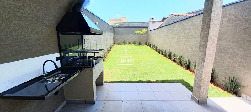 Sobrado 3 suítes + 2 vagas de garagem - Atibaia - 