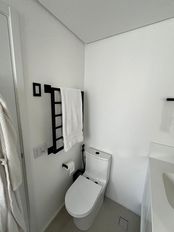 Pinheiros - apartamento à venda pronto para morar. 2 suítes, 1 vaga + depósito Rua Lisboa São Paulo - 