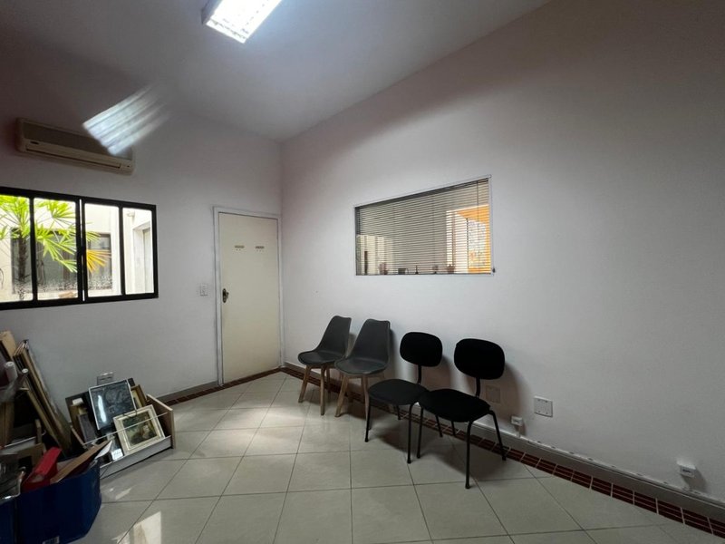 Sala Comercial de 12m² Individual para Locação na Vila Oliveira - Mogi das Cruzes - 
