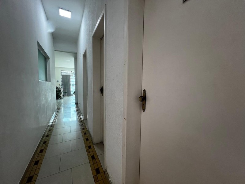 Sala Comercial de 12m² Individual para Locação na Vila Oliveira - Mogi das Cruzes - 