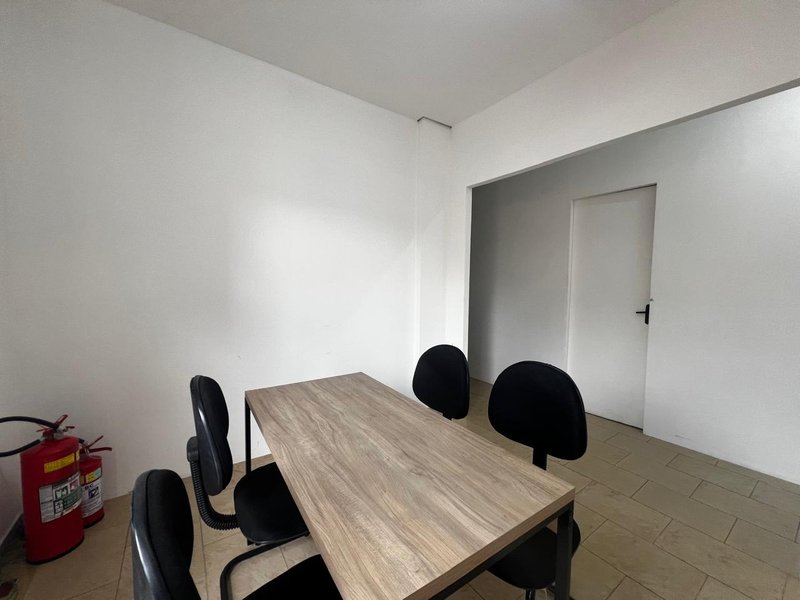 Sala Comercial 9m² para Locação na Vila Oliveira - Mogi das Cruzes - 