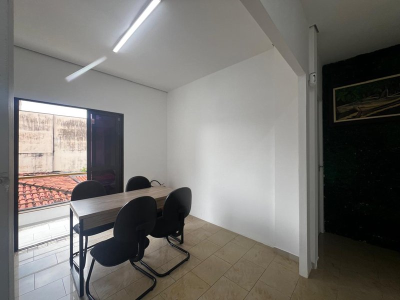Sala Comercial 9m² para Locação na Vila Oliveira - Mogi das Cruzes - 