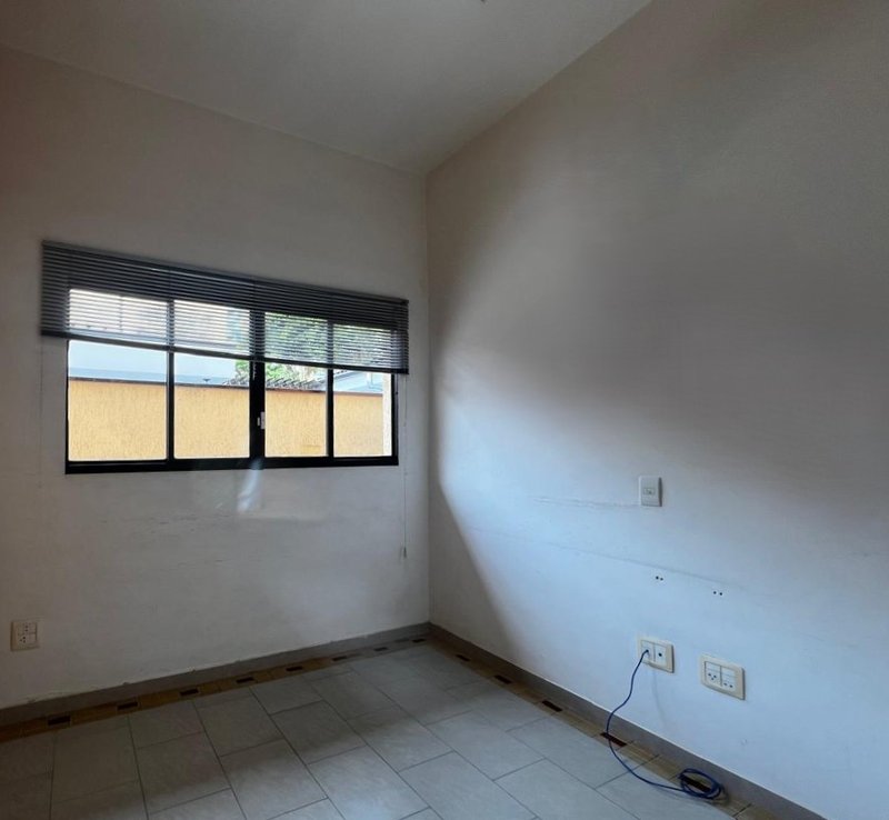 Sala Comercial 9m² para Locação na Vila Oliveira - Mogi das Cruzes - 