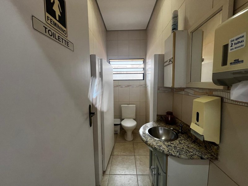 Sala Comercial 9m² para Locação na Vila Oliveira - Mogi das Cruzes - 