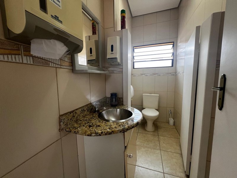 Sala Comercial 9m² para Locação na Vila Oliveira - Mogi das Cruzes - 