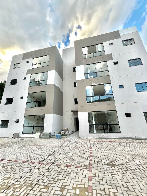 APARTAMENTO COM 2 DORMITÓRIOS NO BAIRRO ÁGUAS CLARAS - Brusque - 