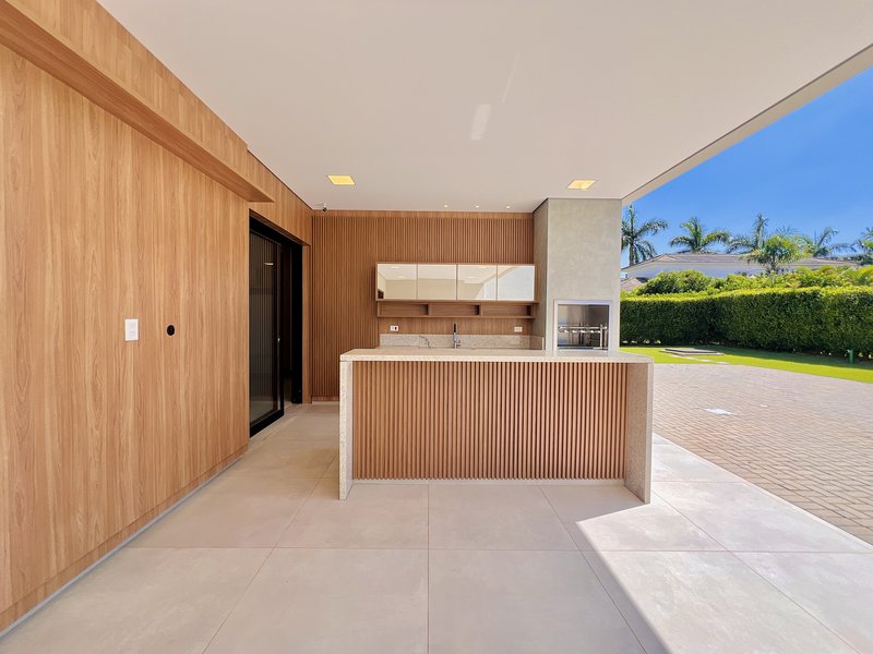 CASA DE ALTÍSSMA QUALIDADE DE CONSTRUÇÃO EM LAGO AZUL AVENIDA LAGO AZUL Araçoiaba da Serra - GOURMET