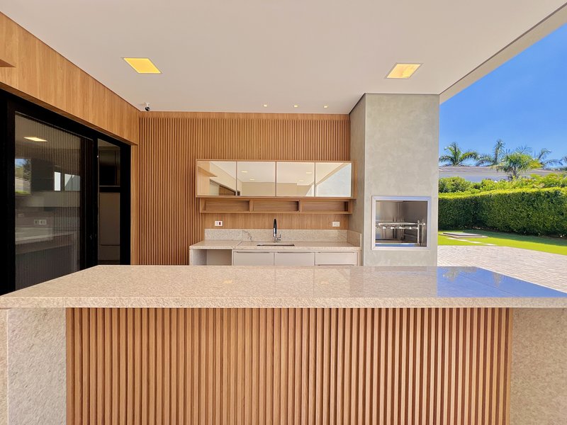 CASA DE ALTÍSSMA QUALIDADE DE CONSTRUÇÃO EM LAGO AZUL AVENIDA LAGO AZUL Araçoiaba da Serra - GOURMET